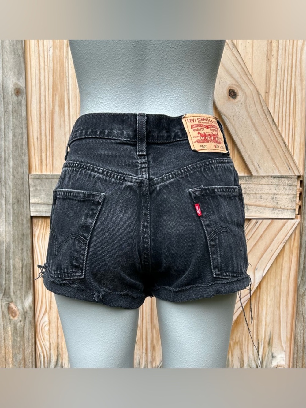 Vintage Y2K Levis 550 Black Denim High Waisted Cut Off Jean Shorts~10~